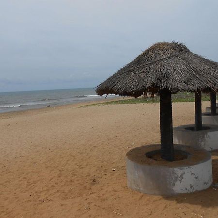Jade Beach Resort Tirupporur Kültér fotó
