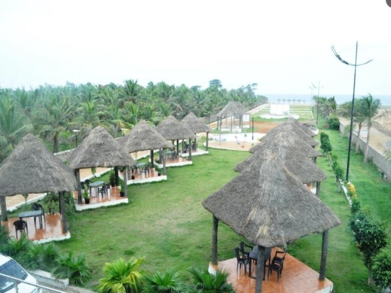Jade Beach Resort Tirupporur Kültér fotó